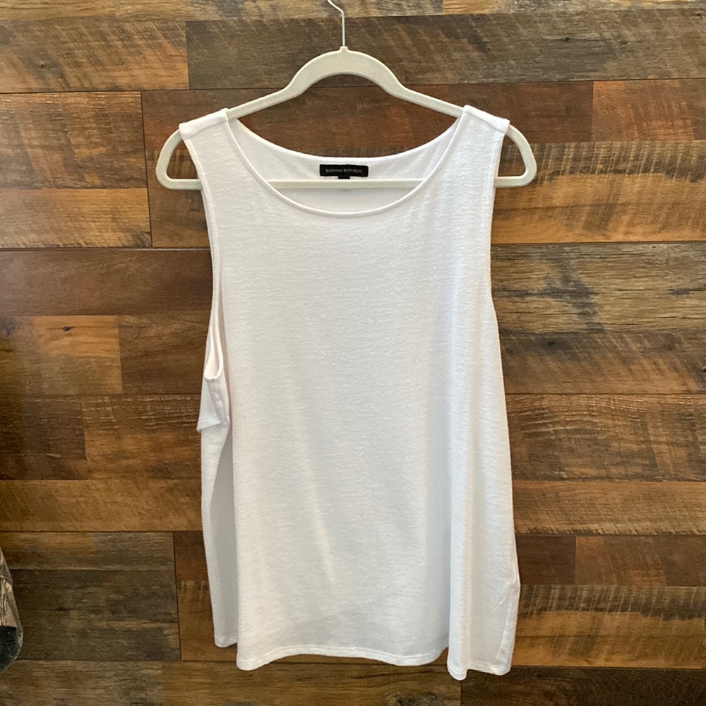 Banana Republic sleeveless sweater with tulip swing back